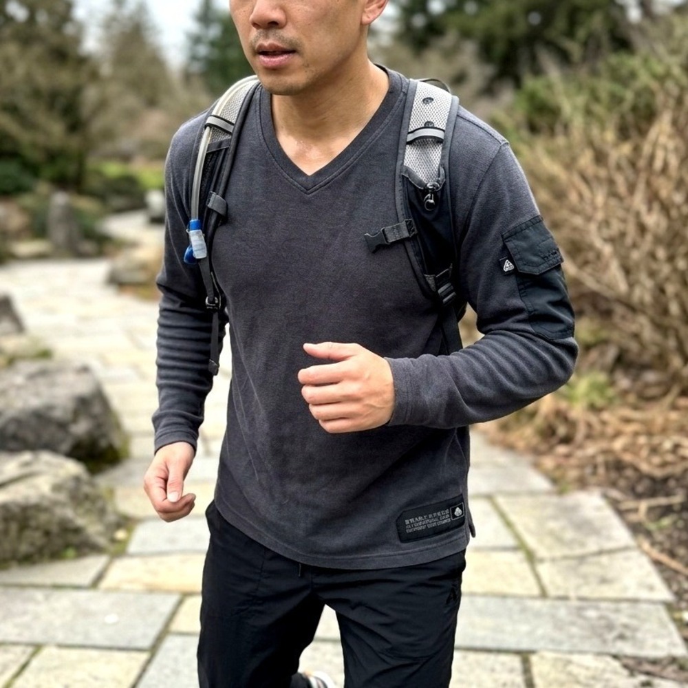 Nike ACG Shirt Men M Charcoal Black Long Sleeve V-Neck Pocket All Conditions